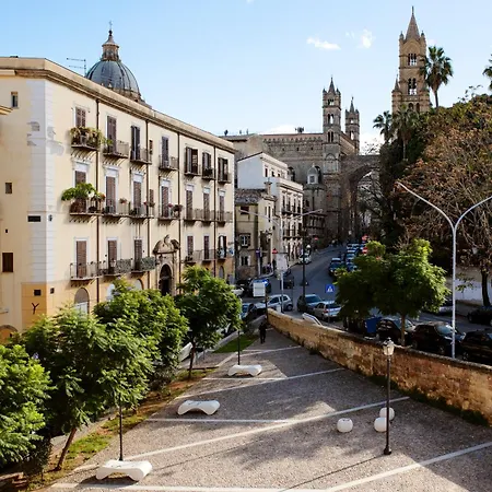 Cathedral View 2 Stanze Matrimoniali Con Balcone In Centro